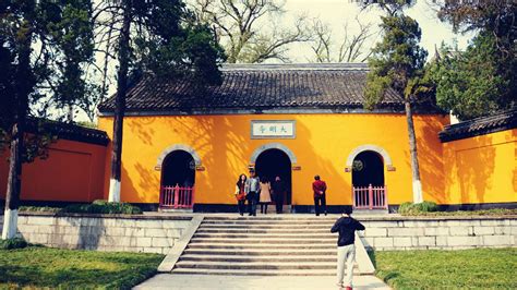 江苏一座香火很旺的寺庙，1500余年来寺名多有更改，就在扬州_发展潜力