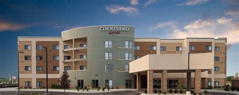 Downtown Bay City Hotels in Michigan | Courtyard Bay City