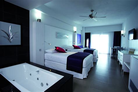 Riu Palace Peninsula All Inclusive | Classic Vacations