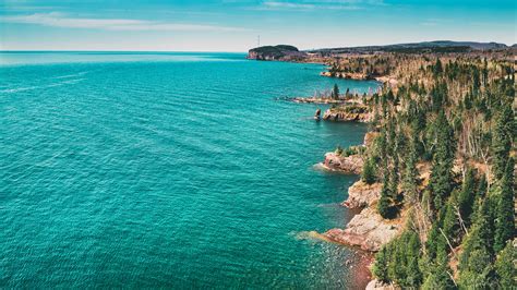 Overlooking the North Shore of Lake Superior from Shovel Point ...