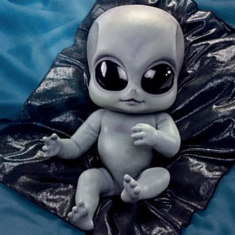 Different Strokes For Different Folks: $100 Alien Baby Dolls - Geekologie