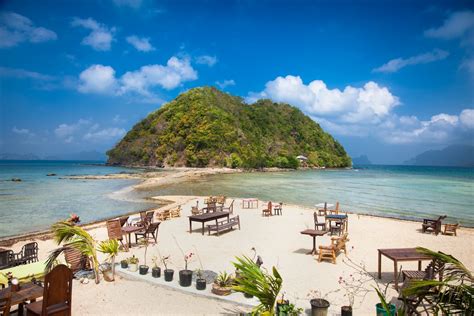 The 15 Most Beautiful Beaches in The Philippines