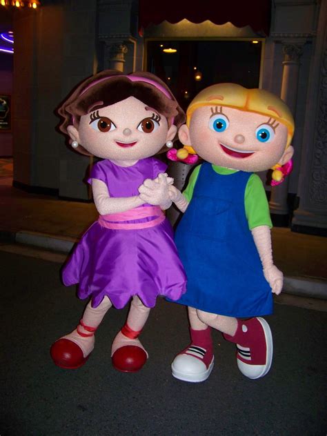 June and Annie from The Little Einsteins play at Mickey's Trick-Or ...