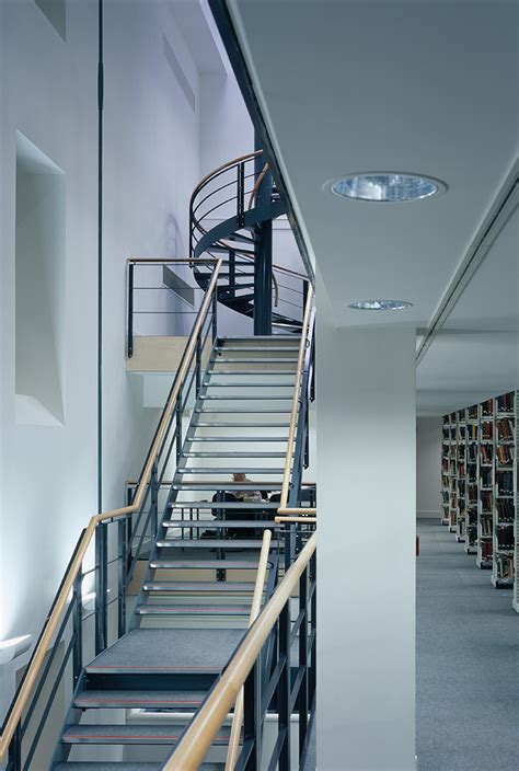 Birkbeck College University of London - ECE Architecture