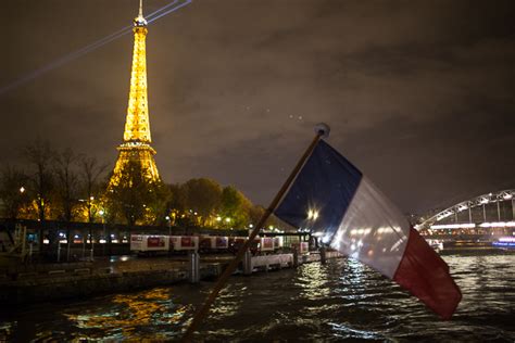 Paris Pre-Wedding Events: Cocktail Party & Seine Boat Tour at Night ...