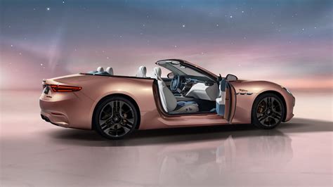 Say Hello To The Maserati GranCabrio Folgore: All-Electric Luxury ...