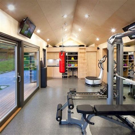 44 Amazing Home Gym Room Design Ideas - PIMPHOMEE