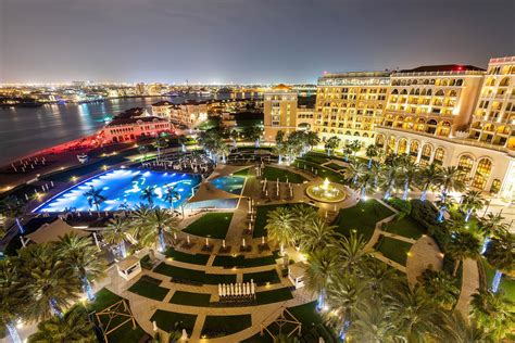 The Ritz-Carlton Abu Dhabi, Grand Canal Hotel – Abu Dhabi, UAE – Hotel ...