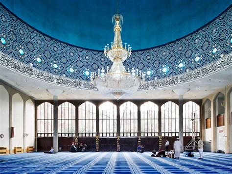 London mosques listed for historic and cultural significance | Express ...