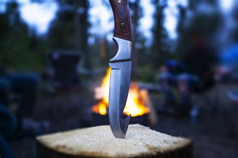 The 14 Best Hunting Knives in 2022 - The Manual