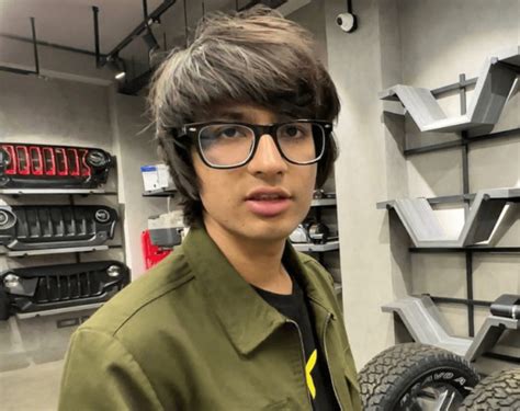 Sourav Joshi Age, Net Worth, Height, Vlogs, Songs, Family | Stark Times