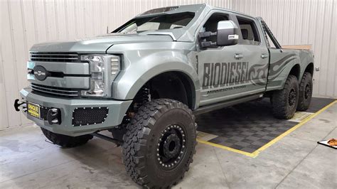 As Seen On TV: Custom 2017 Ford F-550 Super Duty 6x6 | Motorious