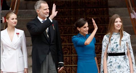 Princesa Leonor promete lealtad a la Constitución de España y está ...