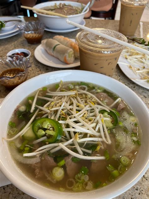 Pho Kinh Do - Savory Seekers