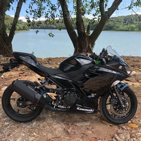 Sophie The Ninja on Instagram: "#Ninja400 #black #kawasaki # ...