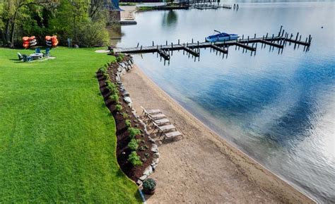 Lake Winnipesaukee Hotels For Every Vacation| Center Harbor Inn