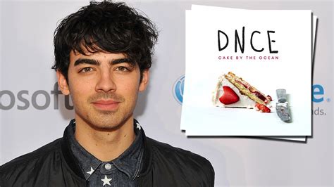 Joe Jonas' Comeback Song "Cake By the Ocean" with Band DNCE - YouTube