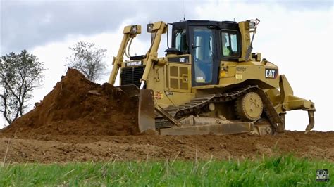 Caterpillar D6T Bulldozer at Work - YouTube