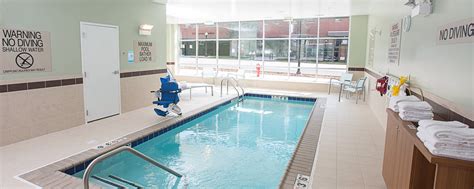 Hotels in Bloomington with Indoor Pool | SpringHill Suites Bloomington