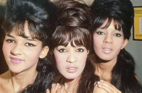 The Ronettes 10" x 8" Promo Photograph no 27 | The ronettes, 1960s ...