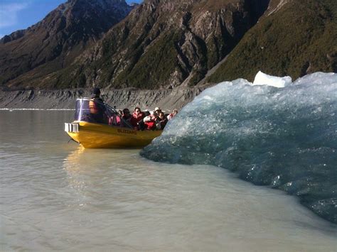 glacier lake explorer mt cook national park - Guest New Zealand