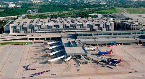 fort lauderdale airport restaurants terminal 4 - Kenneth Mohr