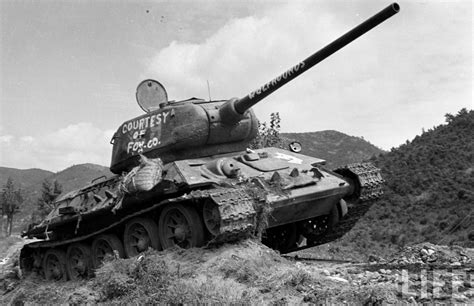 The North Korean tanks T-34-85 | 역사, 탱크, 전쟁