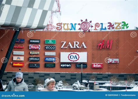 Sun plaza mall brands editorial image. Image of entrance - 50093060