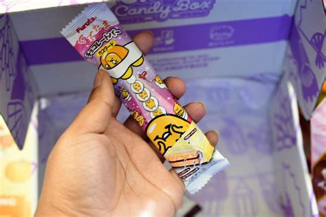 Trying Japanese Candy and Snacks: Japan Candy Box Review