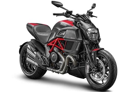 First UK ride: Ducati Diavel 2014 review | Visordown