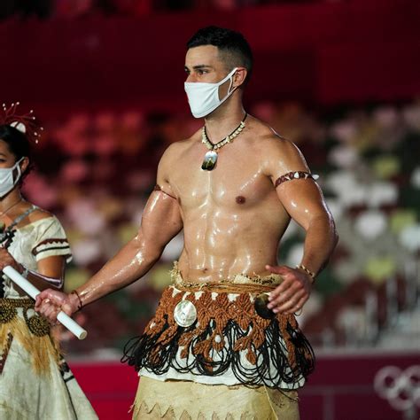 Tonga Flag Bearer Olympics 2016 - Draw-plum