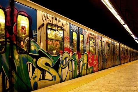 (via canigetahaleyeah) | Train graffiti, Nyc graffiti, New york graffiti