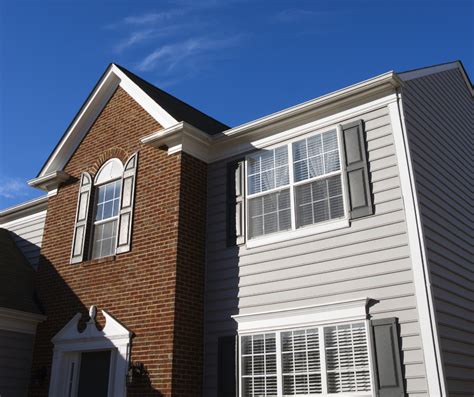 Vinyl and Aluminum Siding Painting Services - ECWI - Painters