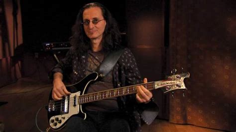 Geddy Lee Reveals His Favorite Recorded Bass Tone in Entire Rush ...