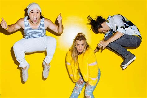 The Band Perry Reveal New Single 'Live Forever' on 'GMA'