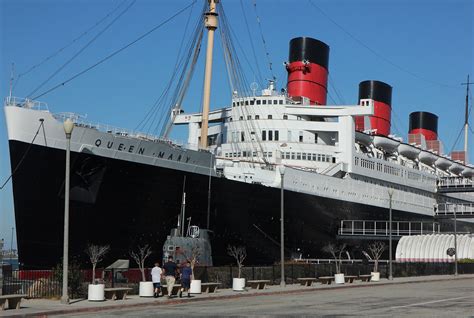 Rms Queen Mary Hotel And Museum In Long Beach Postcard