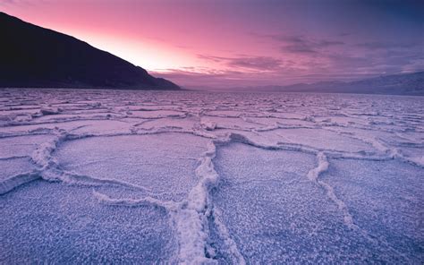 Death Valley Salt Flats Nature - [1920 x 1200]