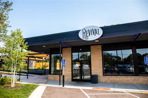 Revival Restaurant in Saint Louis Park | Sever Construction Company