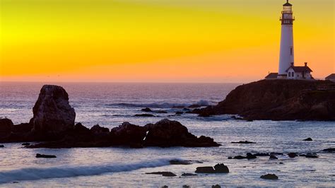 Pigeon Point Lighthouse at sunset, California, USA | Windows Spotlight ...