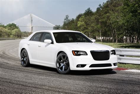 2012 Chrysler 300 SRT8 First Drive