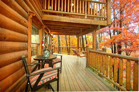 Creekside Hideaway Cabin in Sevierville w/ 1 BR (Sleeps2)