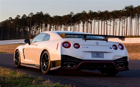 Download R35 GTR Download Best 4K Pictures Images Backgrounds Wallpaper ...