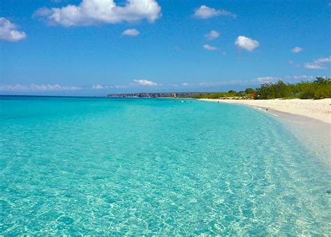 📍 Bahía de las Águilas República Dominicana - Temporada de viajes