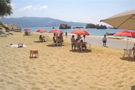 10 Best Beaches in Acapulco - What is the Most Popular Beach in ...