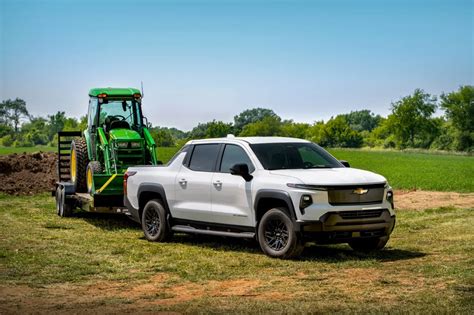 GM delays plan for additional electric truck capacity