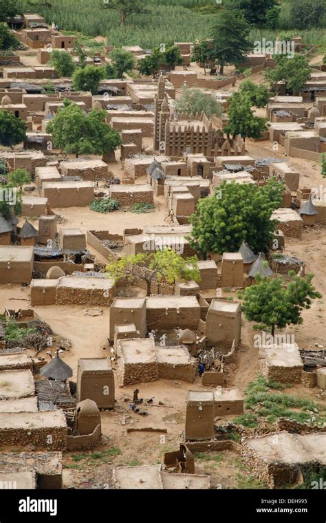 Tellem Dogon village (clay architecture), Bandiagara, Dogon Country ...