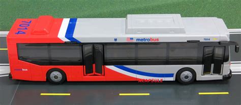 Washington Metrobus Toy Bus With Opening Doors – Acapsule Toys and Gifts