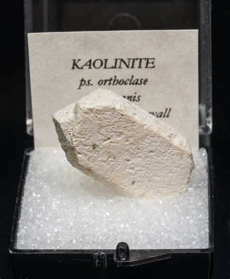 Kaolinite after Orthoclase - St Dennis, St Austell District, Cornwall ...