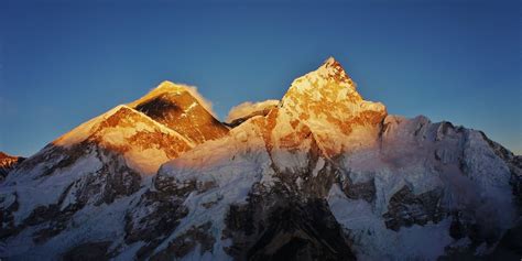 FAQ: How Much Earlier is Sunrise on Mount Everest Due to Elevation ...