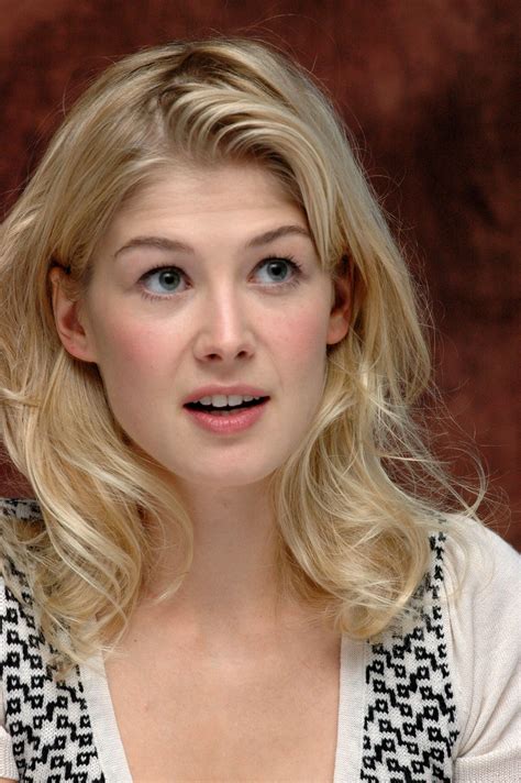 Rosamund Pike